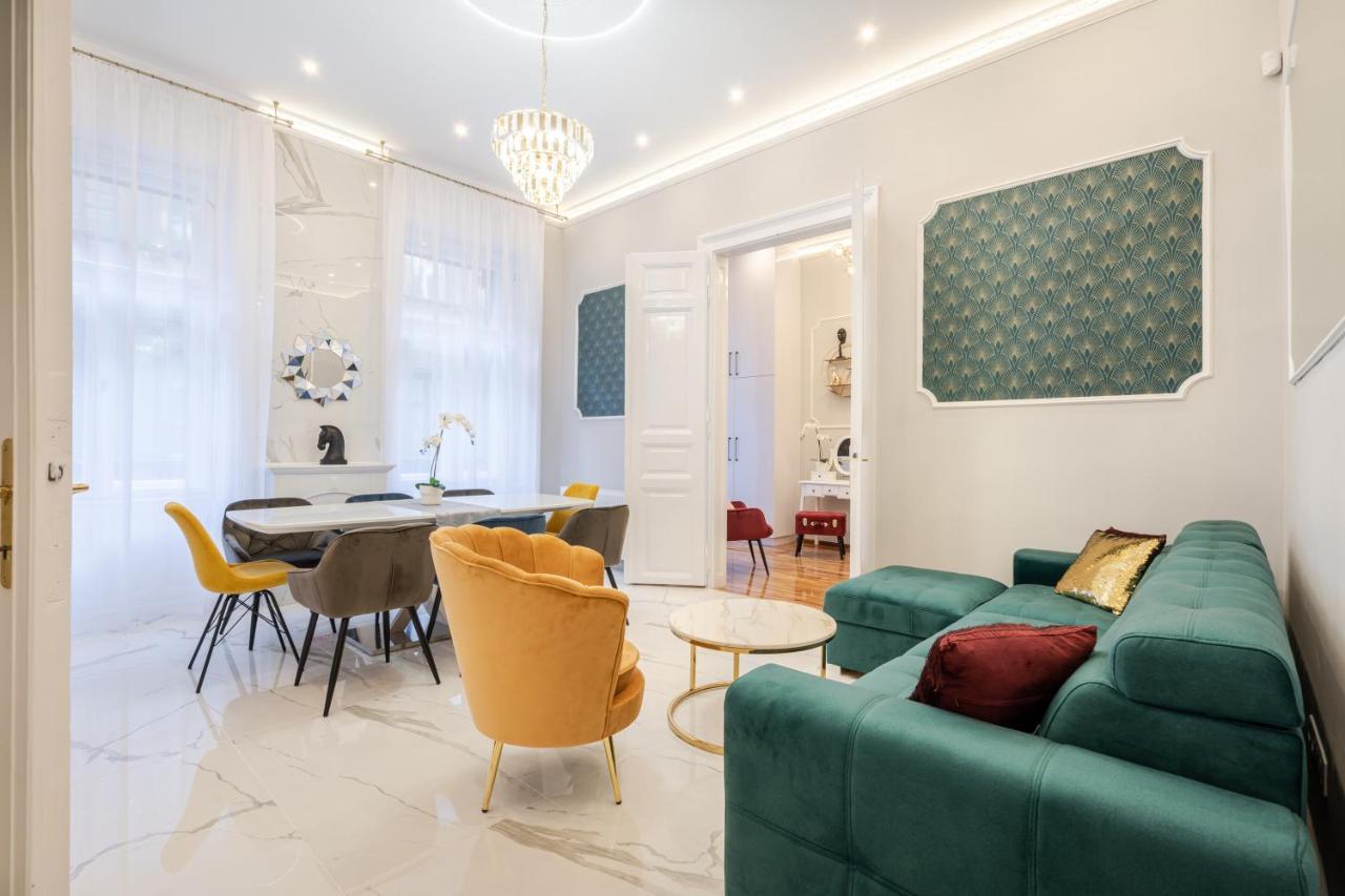 Premium Art Deco Apartment At Broadway // 4Bdr & 3Br 布达佩斯 外观 照片