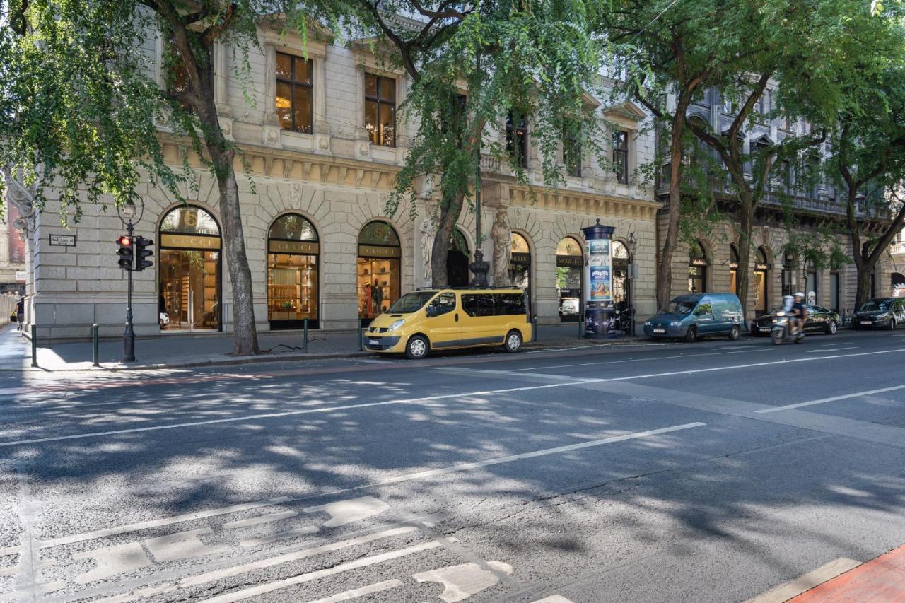 Premium Art Deco Apartment At Broadway // 4Bdr & 3Br 布达佩斯 外观 照片