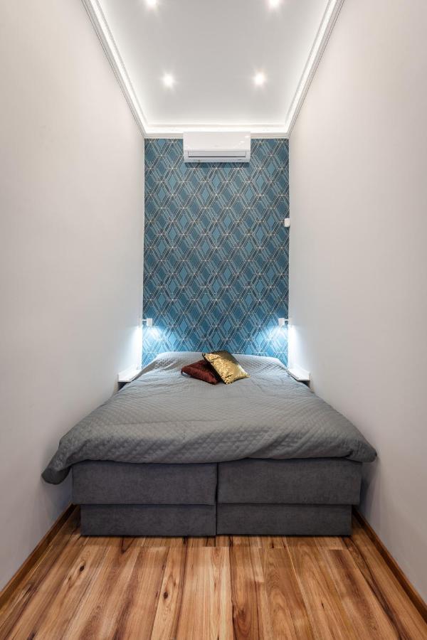 Premium Art Deco Apartment At Broadway // 4Bdr & 3Br 布达佩斯 外观 照片
