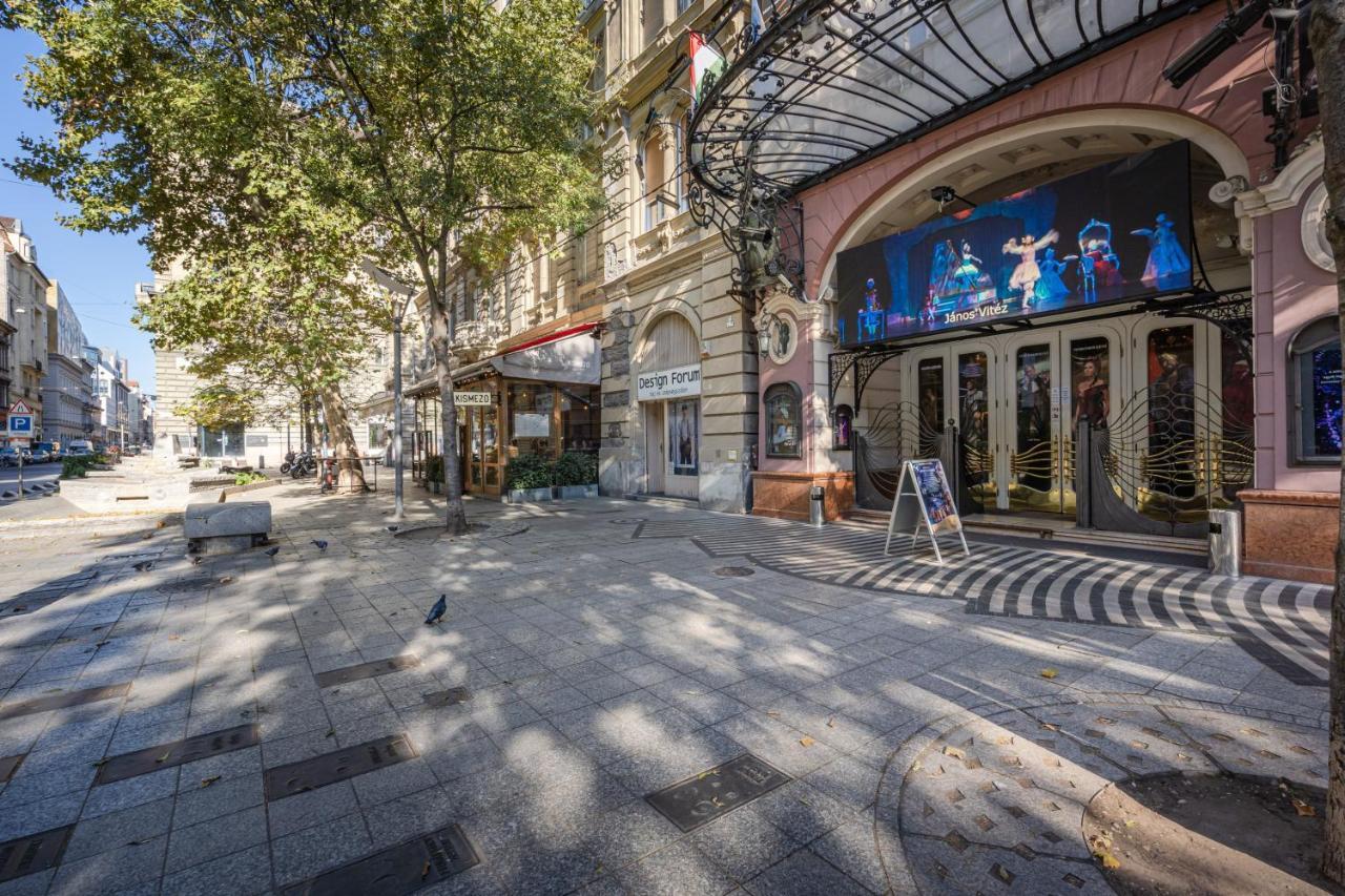 Premium Art Deco Apartment At Broadway // 4Bdr & 3Br 布达佩斯 外观 照片